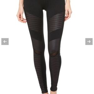 Alo Yoga moto leggings size XXS